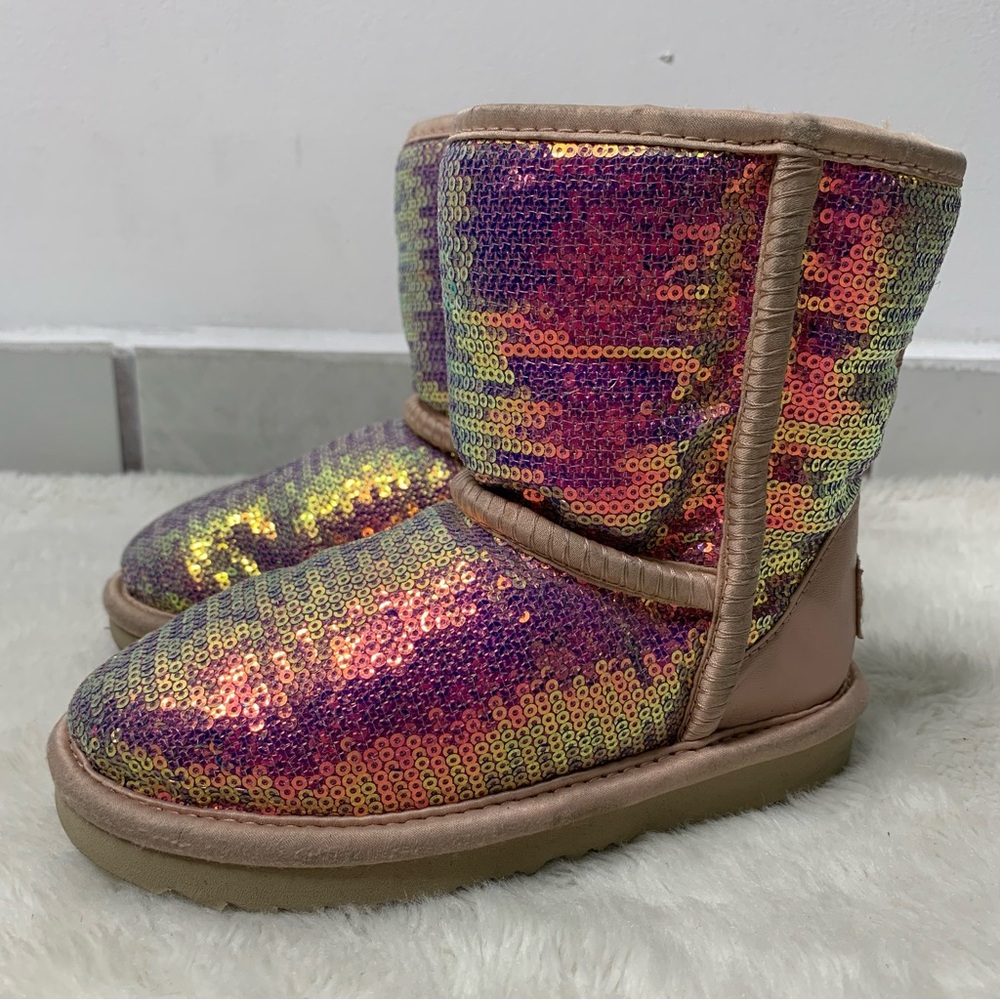 UGG 110871T Kids Toddler Pink Classic Short Sequins Boots Size 10